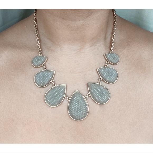 Forever 21 Statement Necklace - Picture 4 of 4